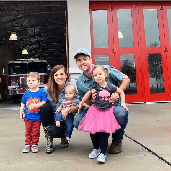 Meet your Posher, Alissa - Picture 1 of 1